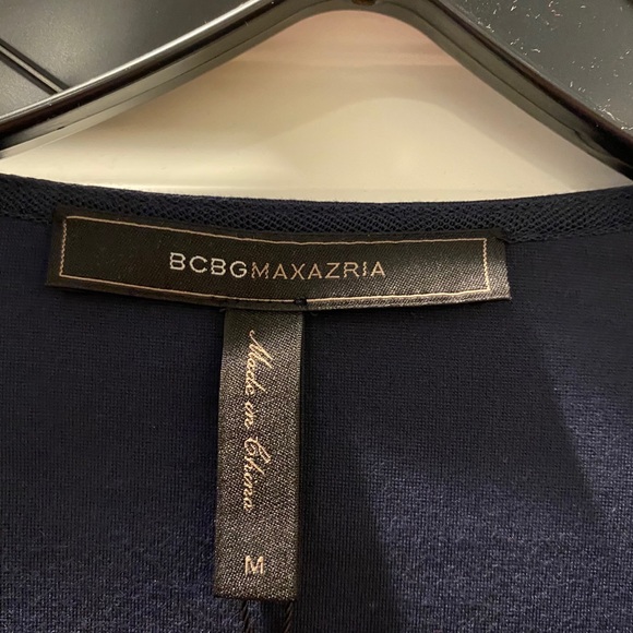 BCBGMaxAzria Navy Blue Flate Sleeve Top - Picture 3 of 6